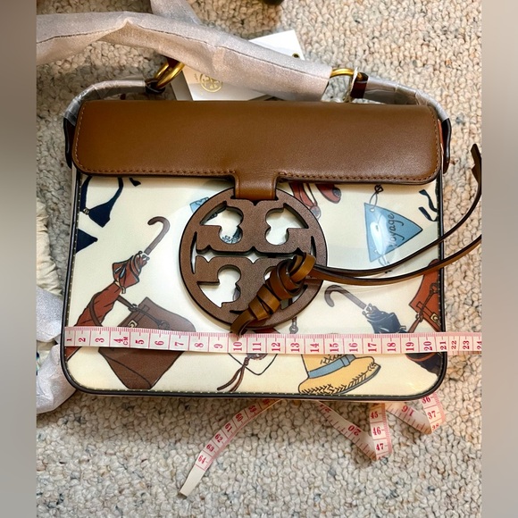 🌷Brand New Tory Burch dromedary crossbody 💯authentic collection! - Picture 11 of 11